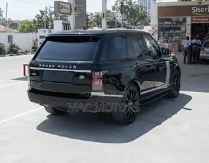 Land Rover Range Rover Vogue 2014 Black