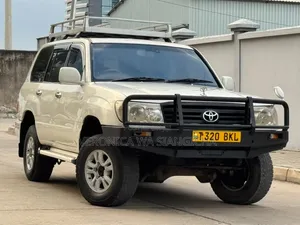 Toyota Land Cruiser Prado 2001 White