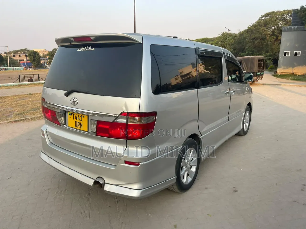 Toyota Alphard 2004 Silver