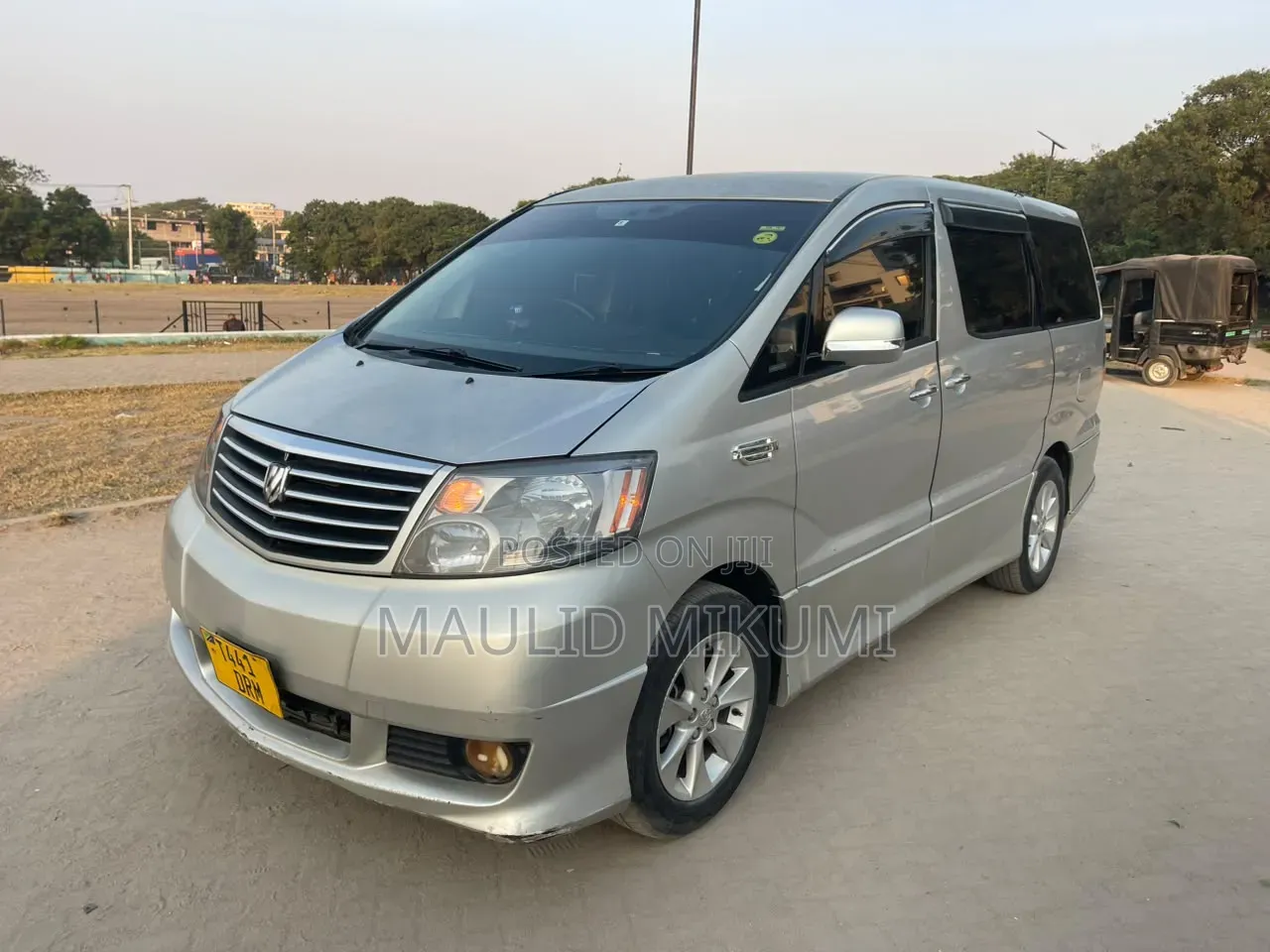 Toyota Alphard 2004 Silver