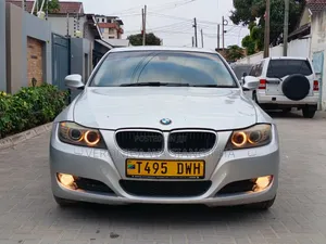 BMW 320i 2010 Silver