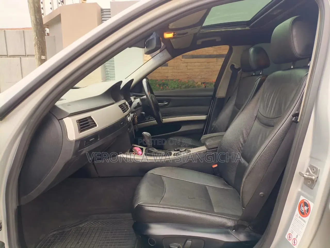 BMW 320i 2010 Silver