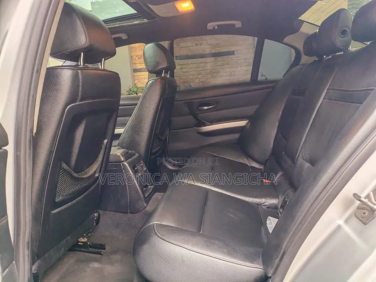 BMW 320i 2010 Silver