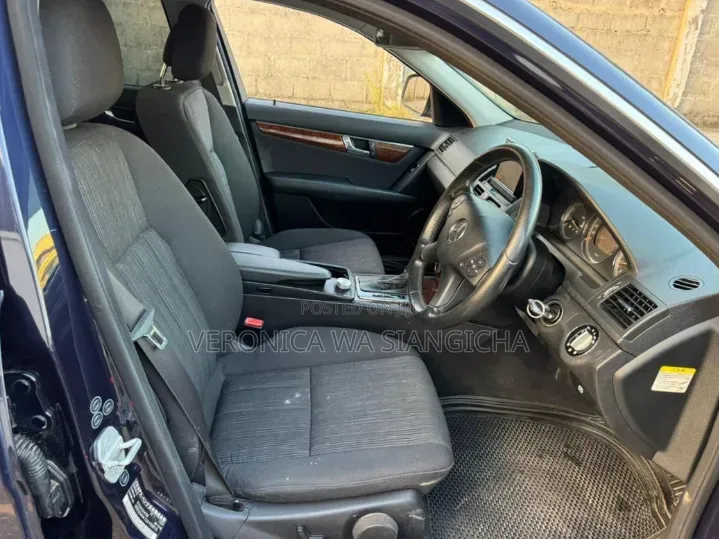 Mercedes-Benz C200 2008 Black