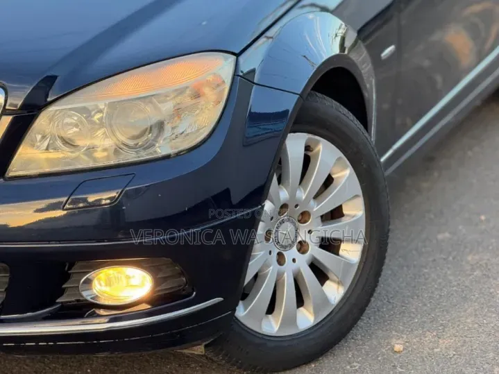 Mercedes-Benz C200 2008 Black