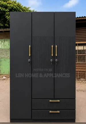 Kabati La Milango Mitatu Luxury Color White and Black