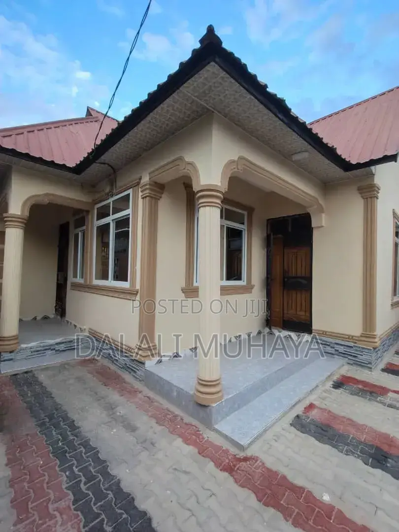 3bdrm House in Kanisa Ni Street, Mbagala for sale