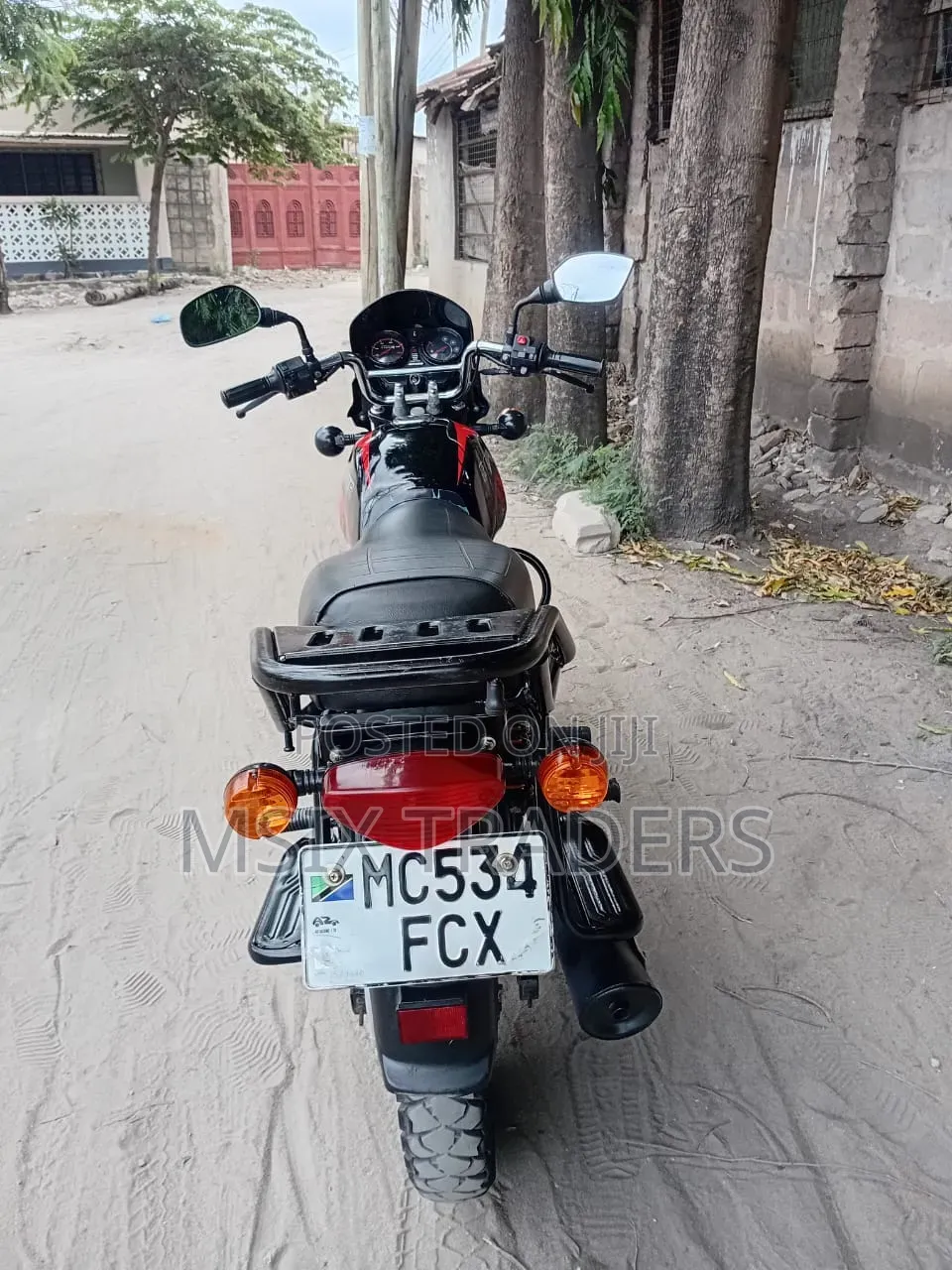 Bajaj Boxer X125 2024 Black