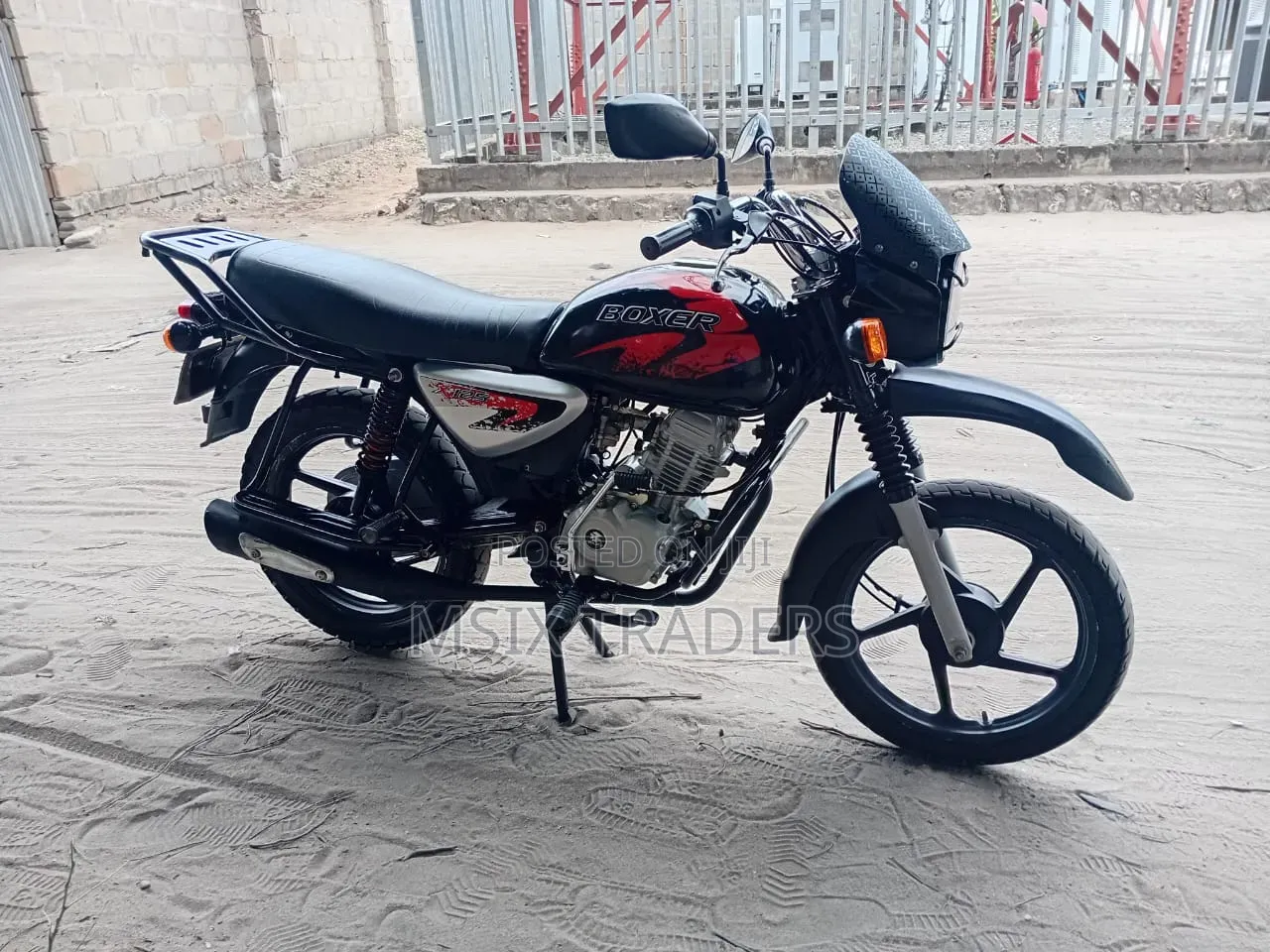 Bajaj Boxer X125 2024 Black