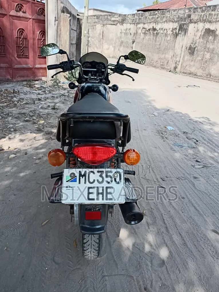 Bajaj Boxer 125 2024 Black