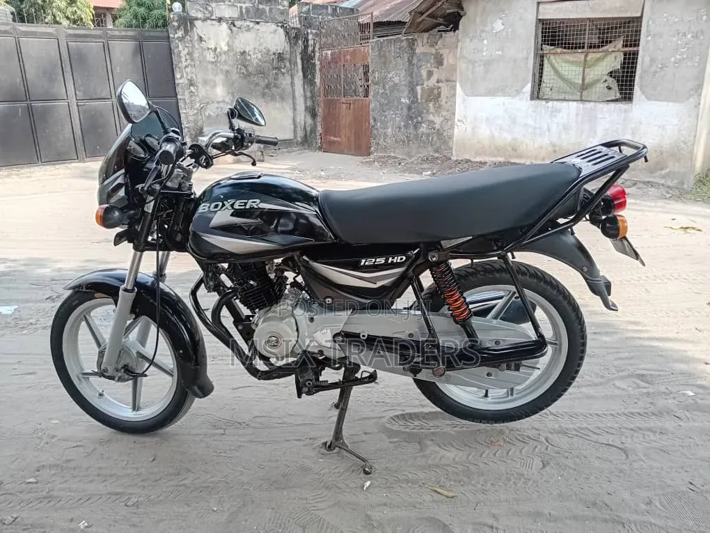 Bajaj Boxer 125 2024 Black