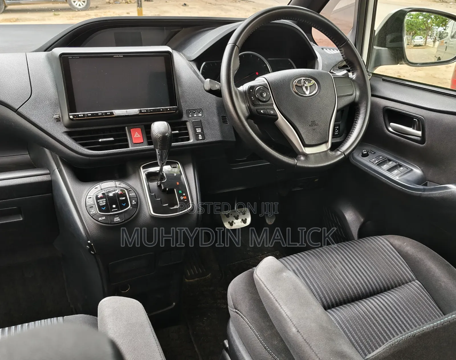 Toyota Voxy 2015 White
