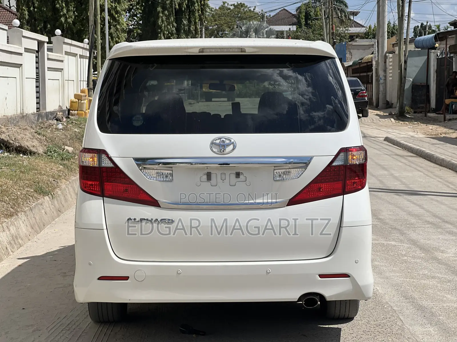 Toyota Alphard 2010 White