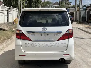 Toyota Alphard 2010 White
