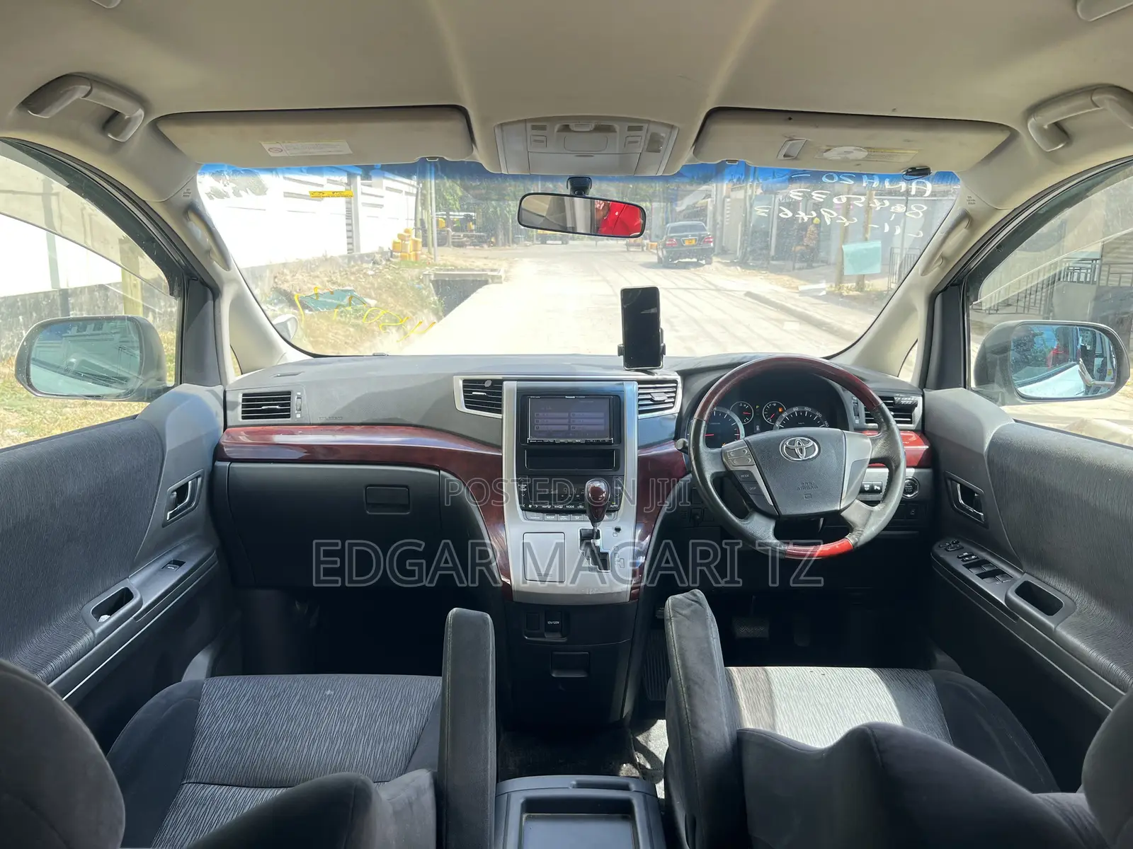 Toyota Alphard 2010 White