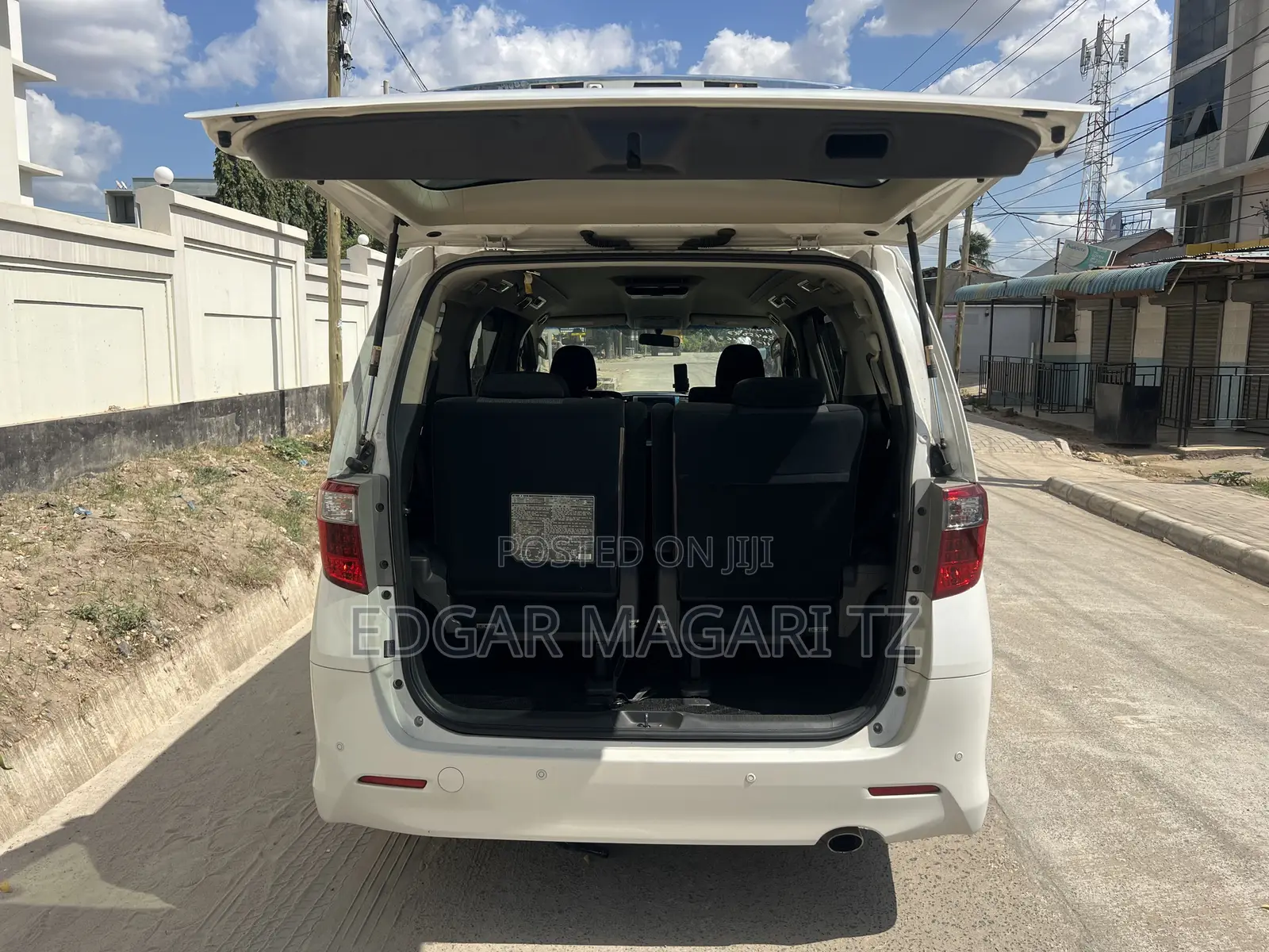 Toyota Alphard 2010 White