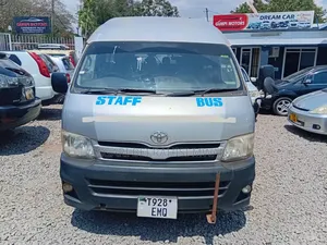 Toyota HiAce 2013 Silver