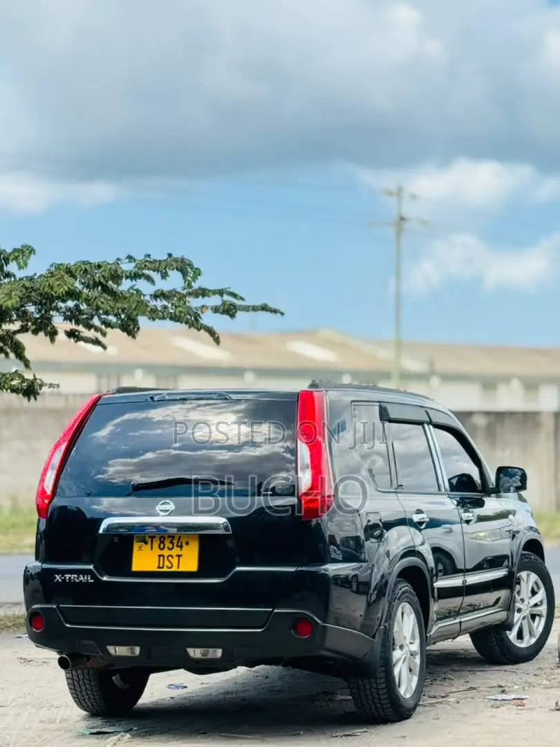 Nissan X-Trail 2010 Black