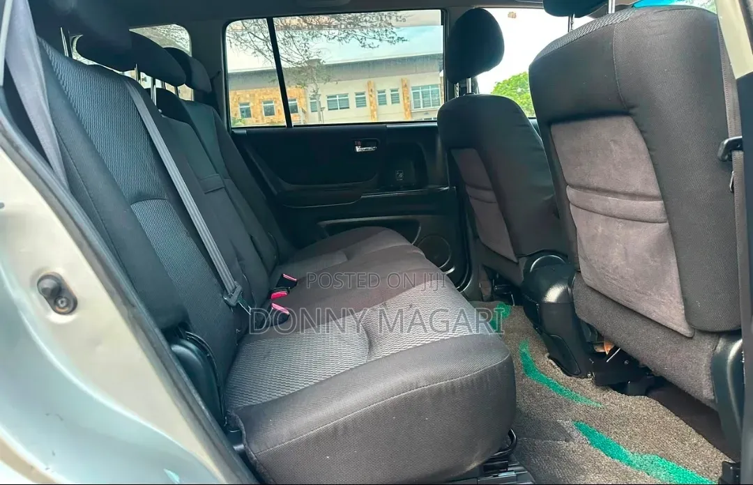 Toyota Kluger 2007 Silver