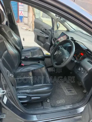 Toyota Wish 2013 Black