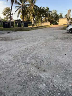 3bdrm Block of Flats in Mikocheni for sale