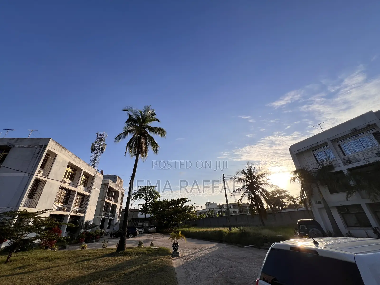 3bdrm Block of Flats in Mikocheni for sale