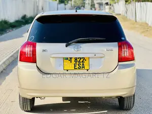 Toyota Corolla RunX 2002 Beige