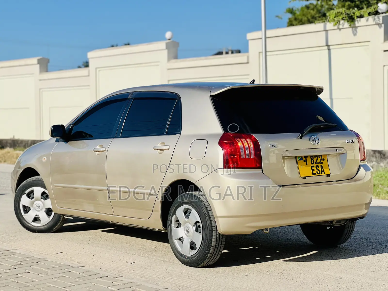 Toyota Corolla RunX 2002 Beige