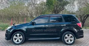 Subaru Forester 2010 Black
