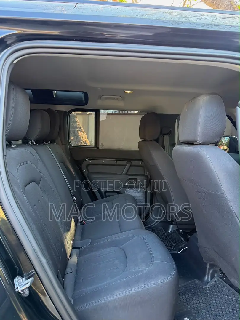 Land Rover Defender 2022 Black