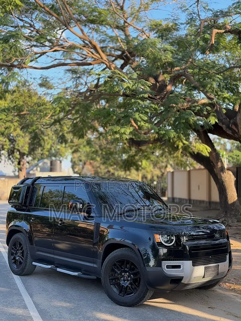 Land Rover Defender 2022 Black