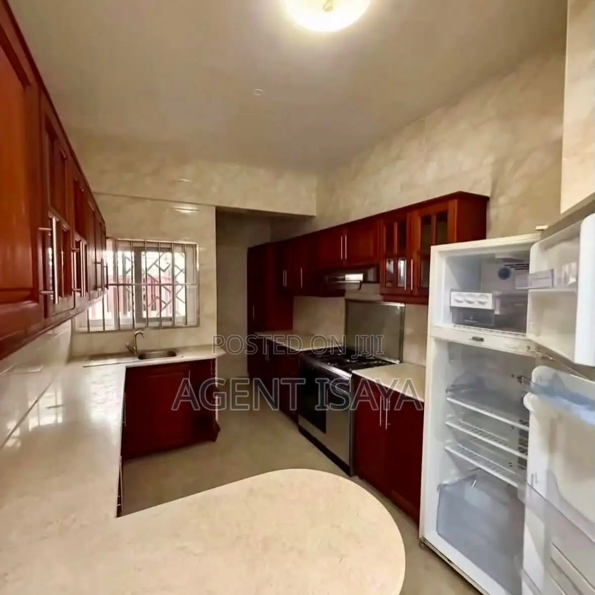 Furnished 3bdrm Apartment in Oyster Bay for rent