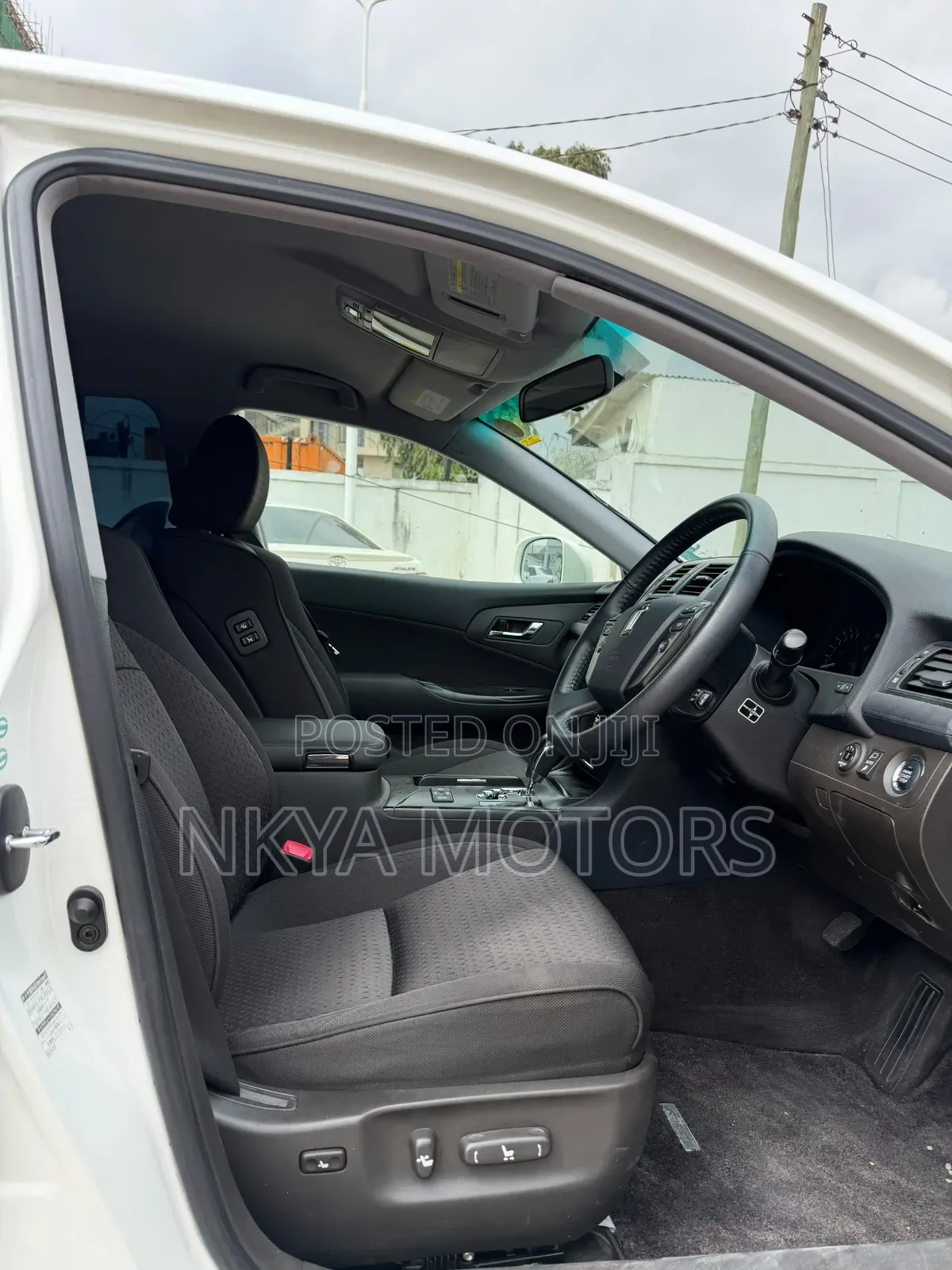 Toyota Crown 2009 Pearl