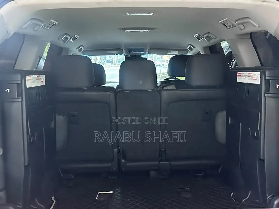 Toyota Land Cruiser 2013 Red