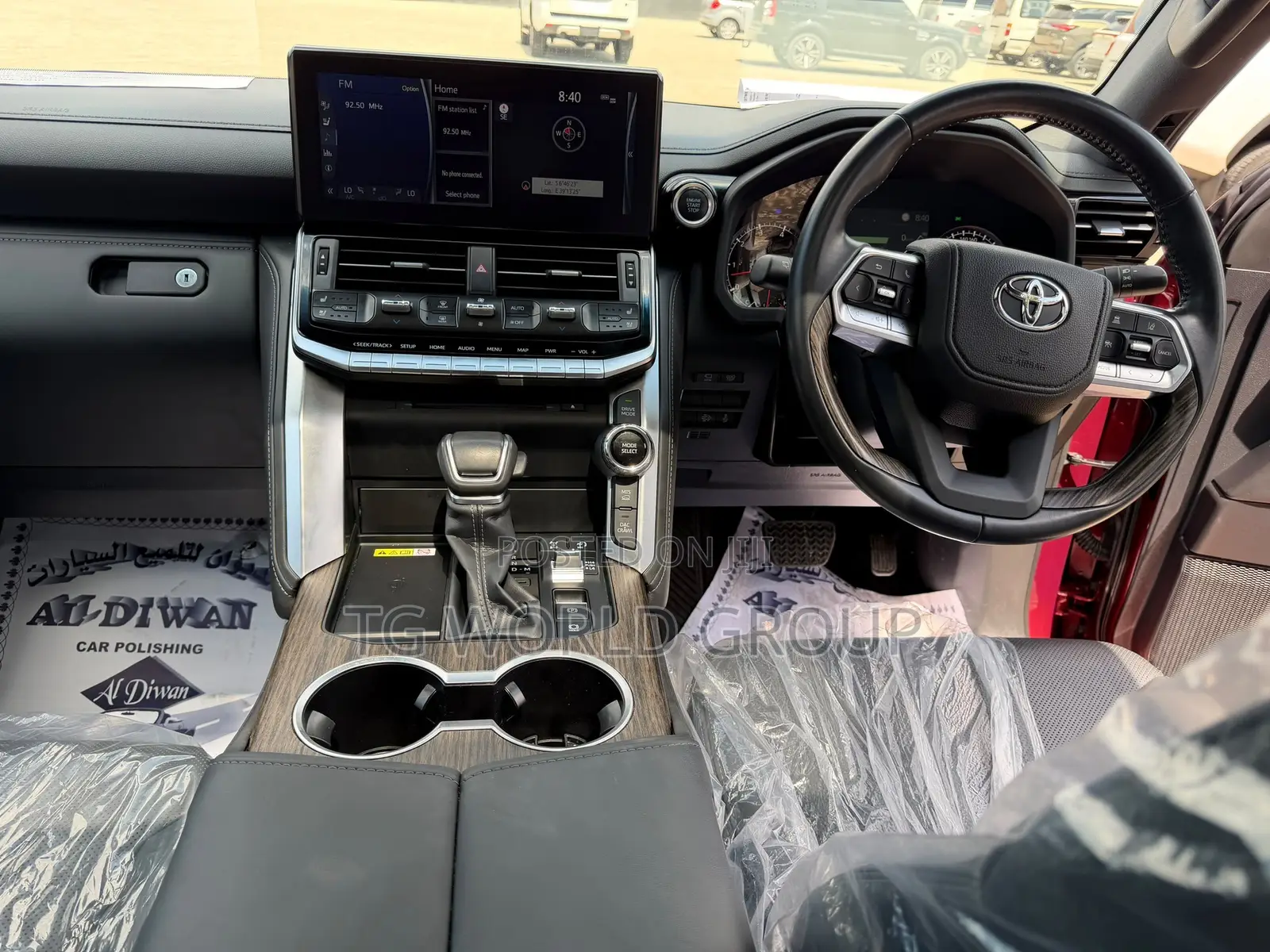 Toyota Land Cruiser LC300 2024 Red