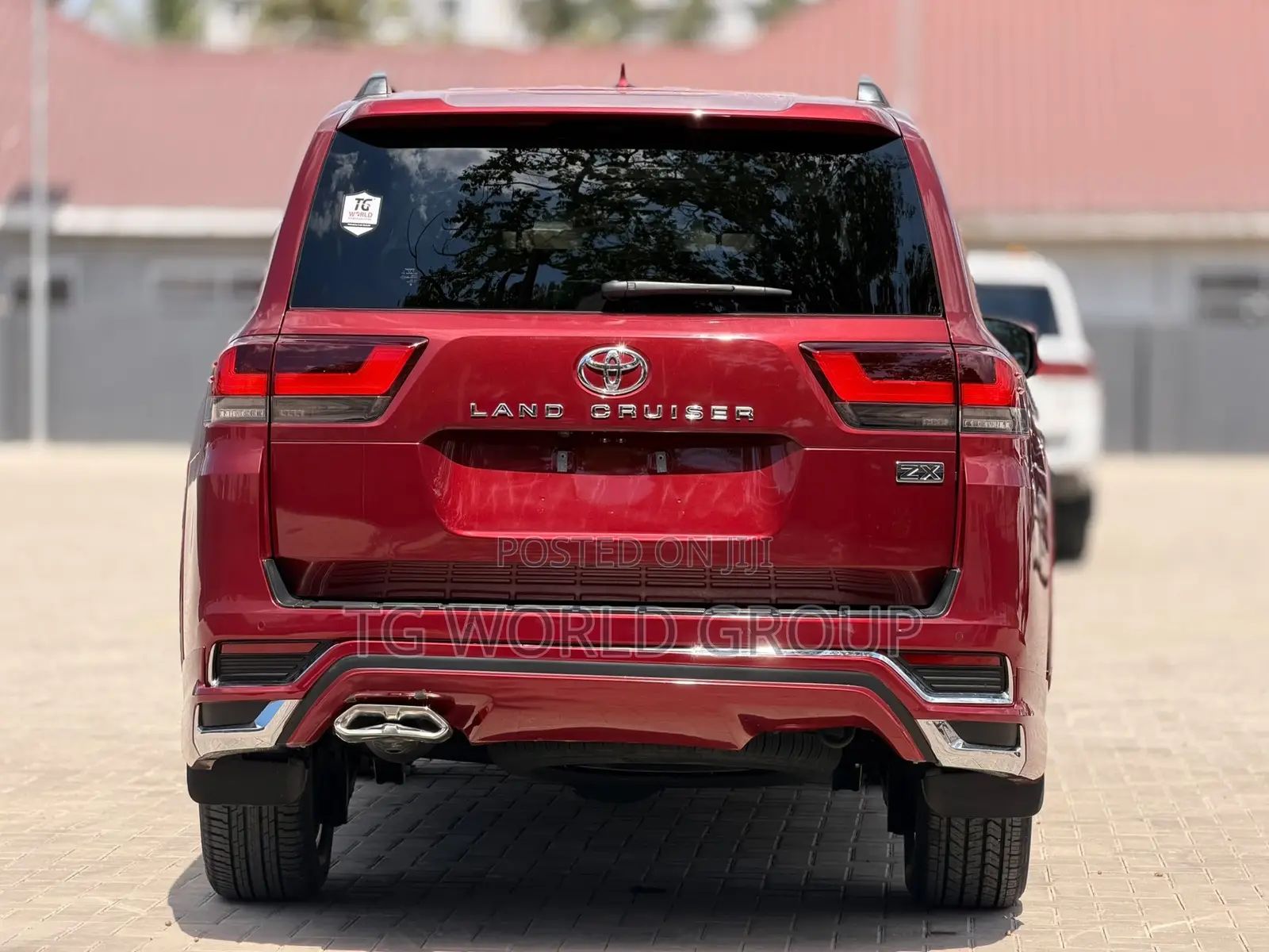 Toyota Land Cruiser LC300 2024 Red