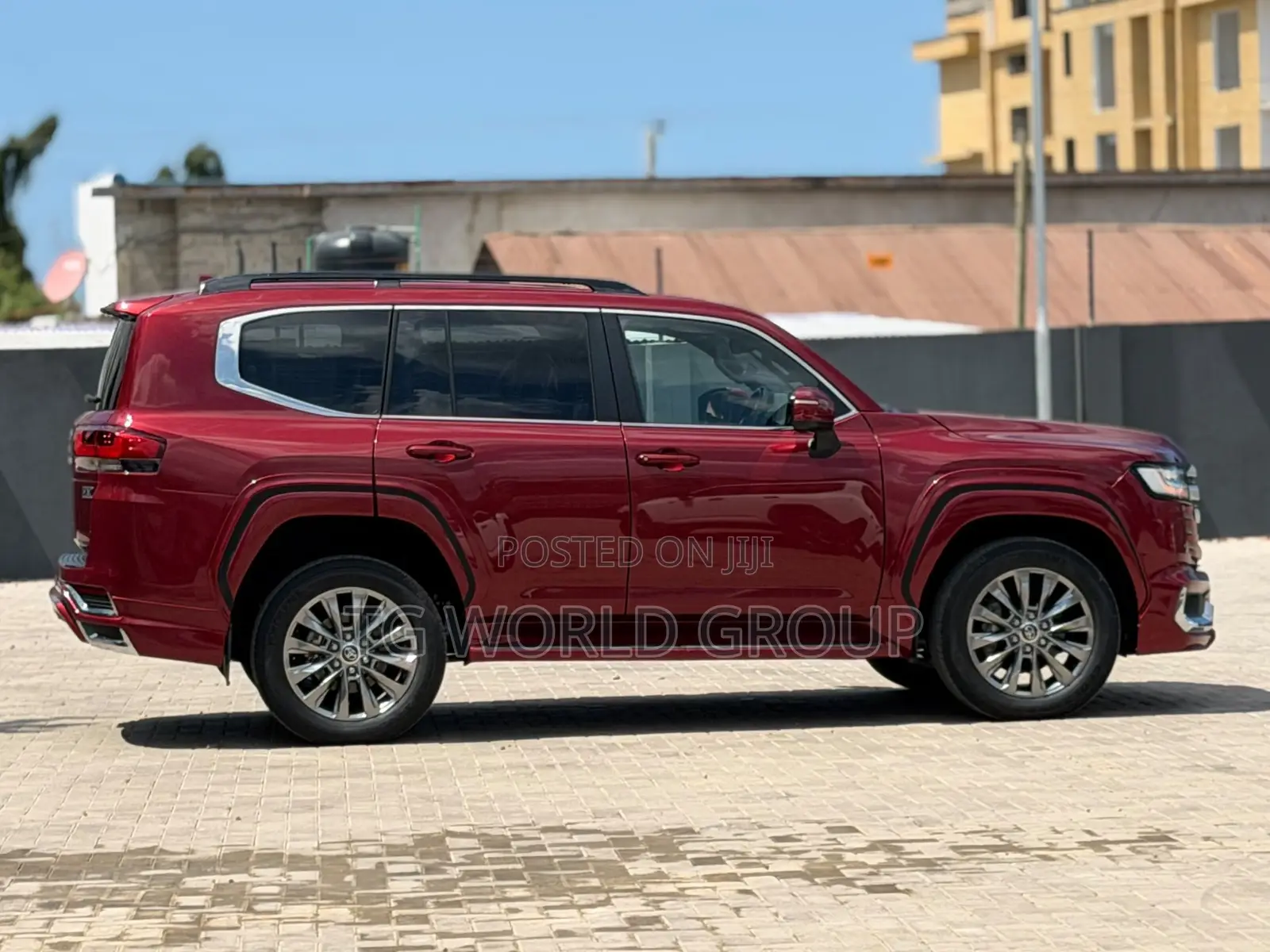 Toyota Land Cruiser LC300 2024 Red