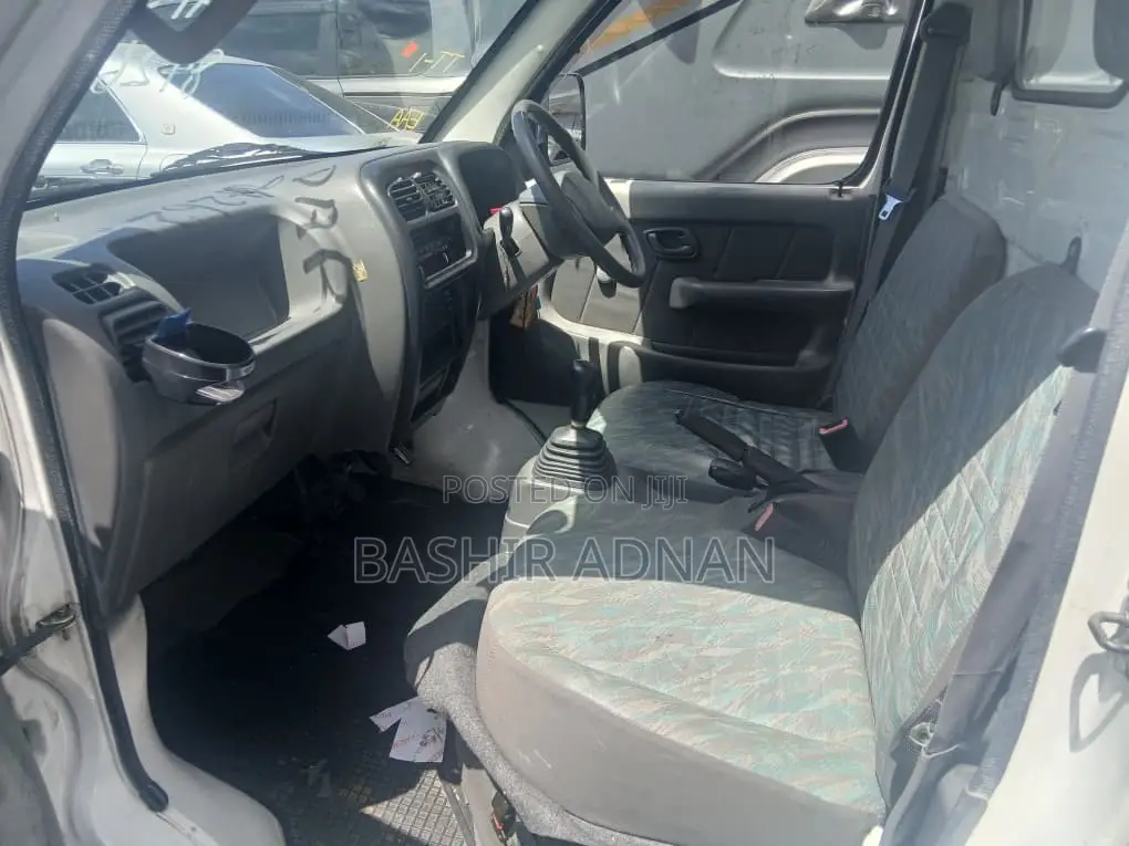 Suzuki Carry Manual 4wd Unregistered(mpya).