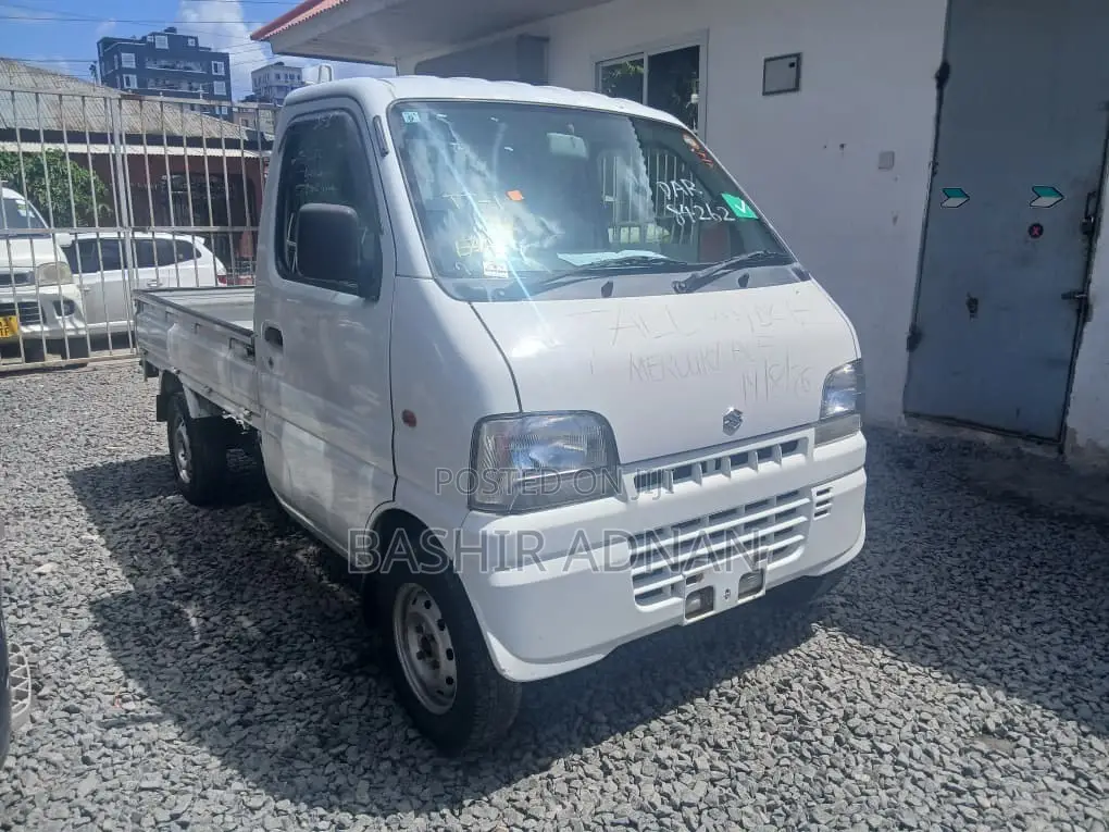 Suzuki Carry Manual 4wd Unregistered(mpya).