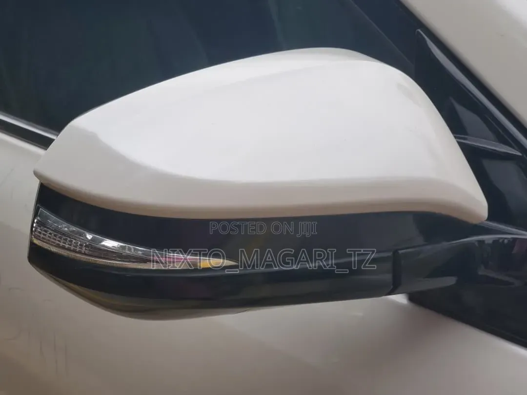 Toyota Harrier 2016 Off white