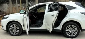 Toyota Harrier 2016 Off white