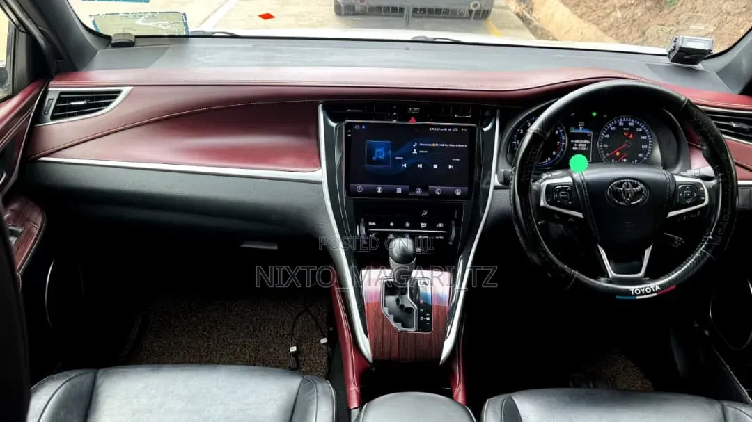 Toyota Harrier 2016 Off white
