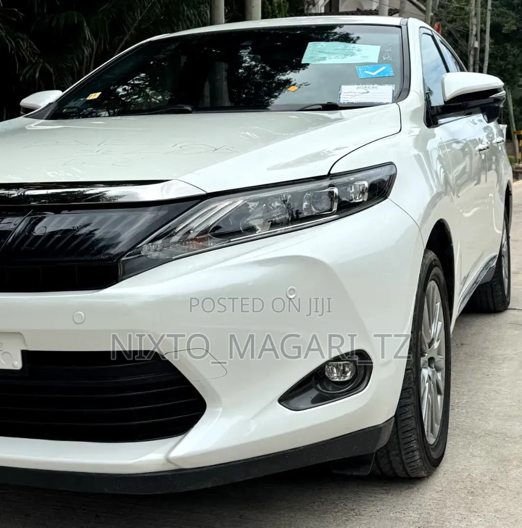 Toyota Harrier 2016 Off white