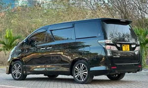 Toyota Vellfire 2010 Black