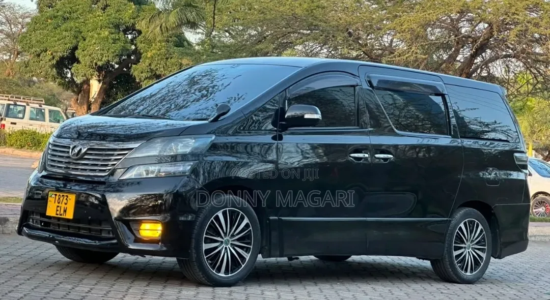 Toyota Vellfire 2010 Black