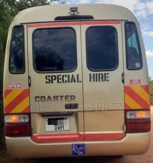 Toyota Coaster 2004 Silver