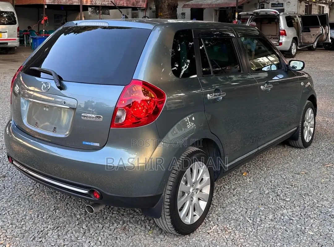 Mazda Verisa 2012 Gray