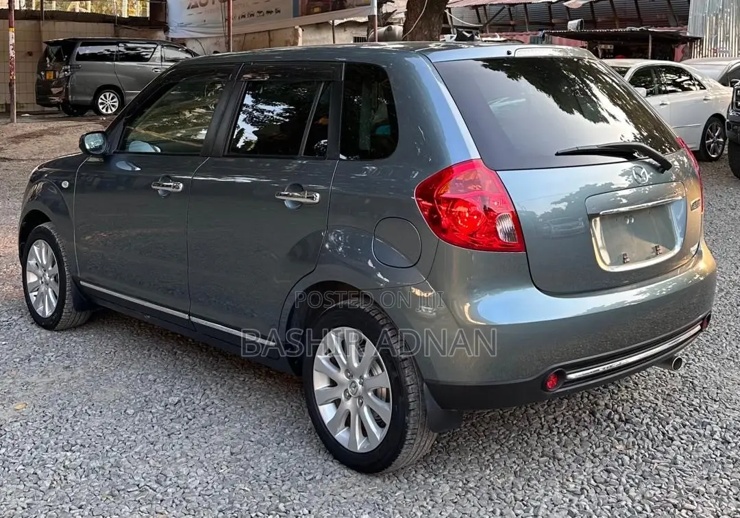 Mazda Verisa 2012 Gray