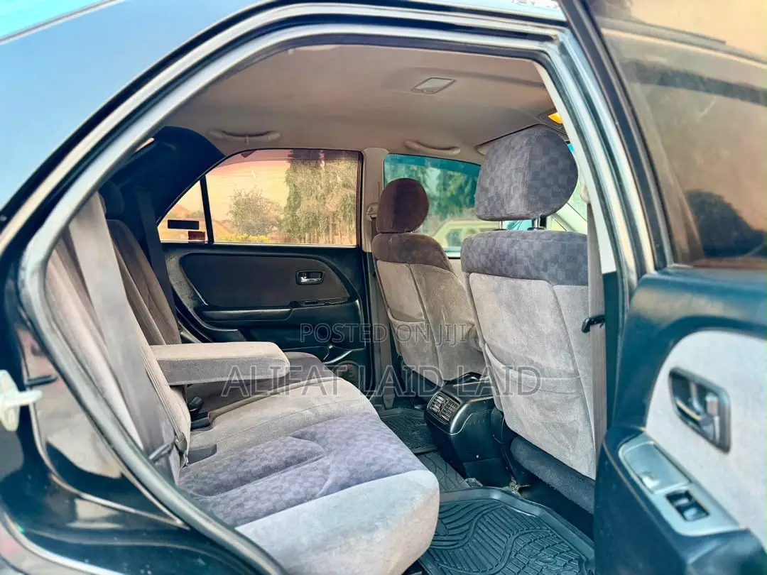 Toyota Harrier 2.4 2005 Black