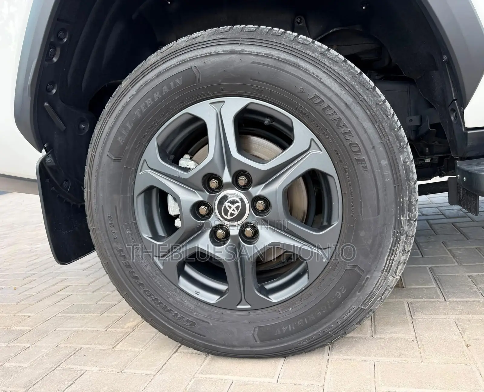 Toyota Land Cruiser 2024 Pearl